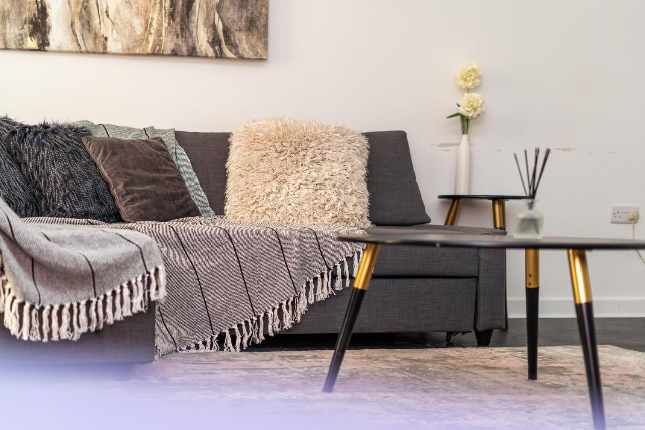 Spacious 3 Bedroom House In Glasgow City With Private Parking & Garden Buitenkant foto