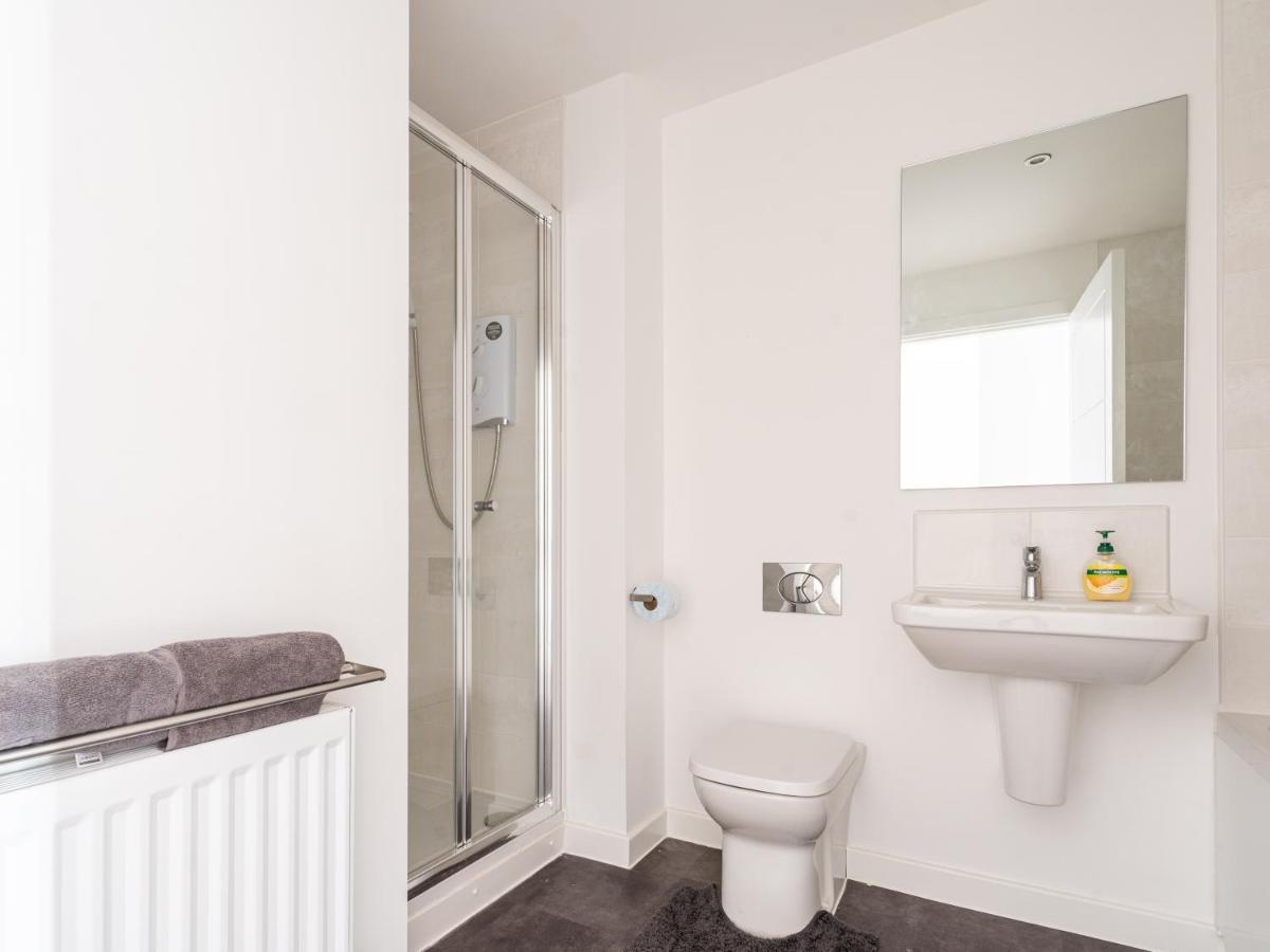 Spacious 3 Bedroom House In Glasgow City With Private Parking & Garden Buitenkant foto