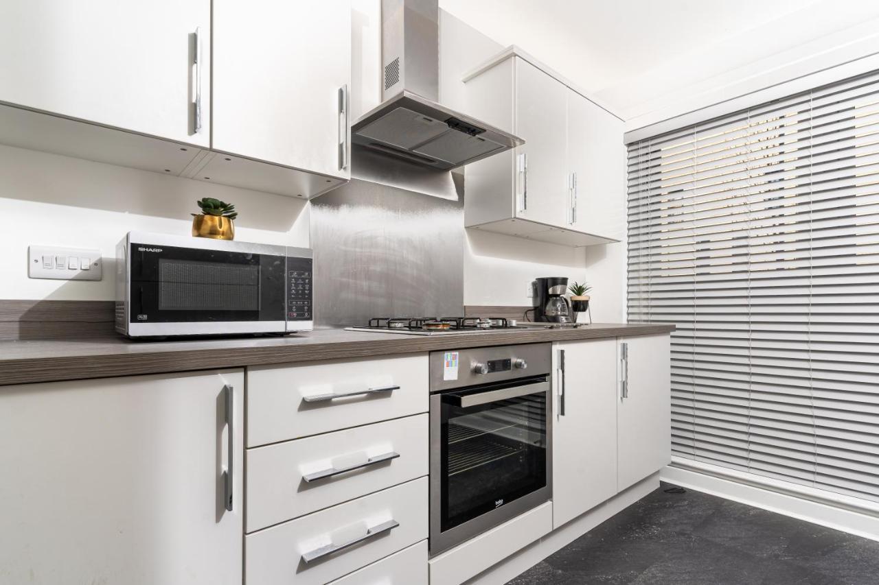 Spacious 3 Bedroom House In Glasgow City With Private Parking & Garden Buitenkant foto