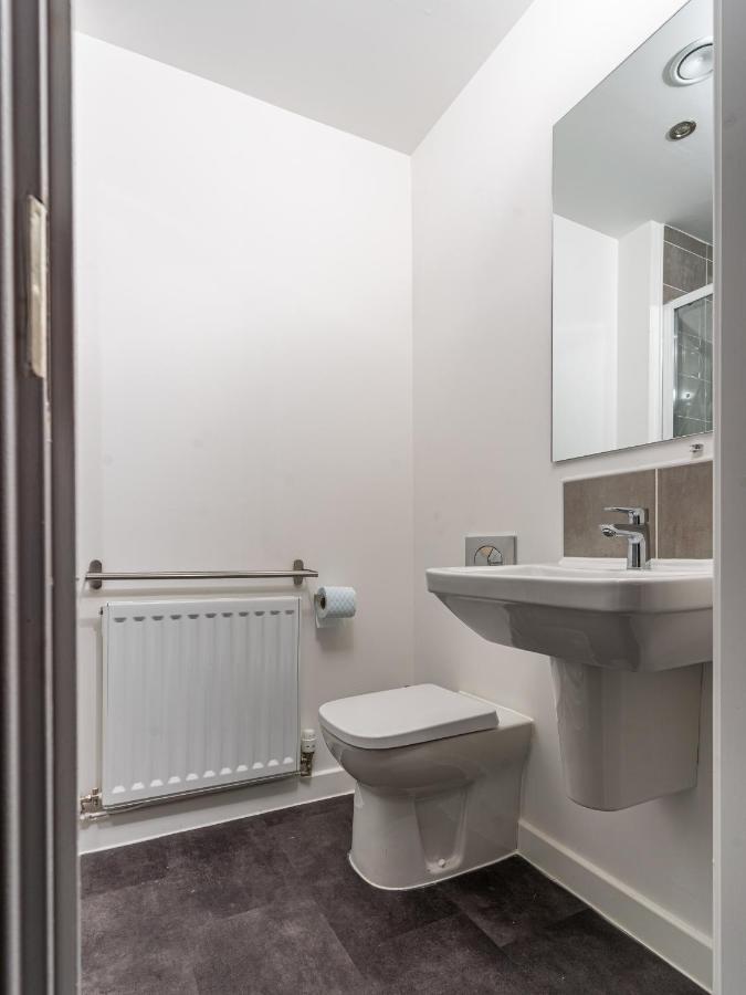 Spacious 3 Bedroom House In Glasgow City With Private Parking & Garden Buitenkant foto